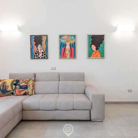 White Gold Apartment Каляри Екстериор снимка