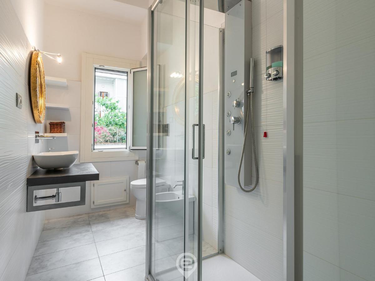 White Gold Apartment Каляри Екстериор снимка